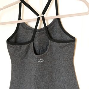Beyond Yoga tank